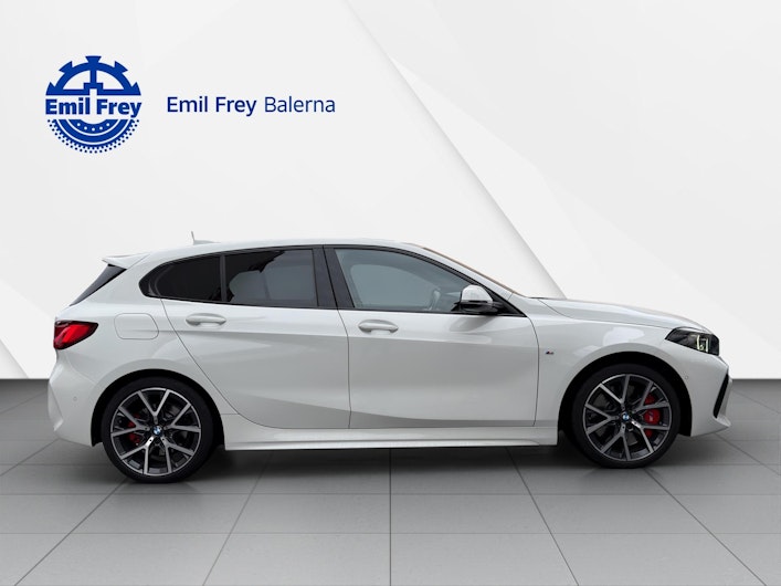 Vehicle image BMW 1 SERIES