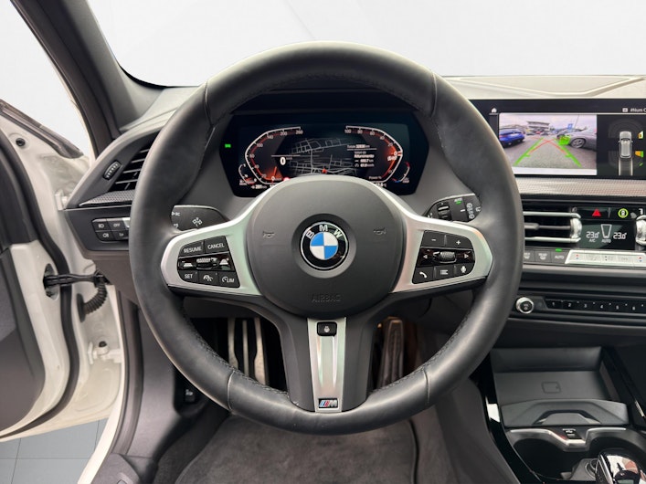 Vehicle image BMW 1 SERIES