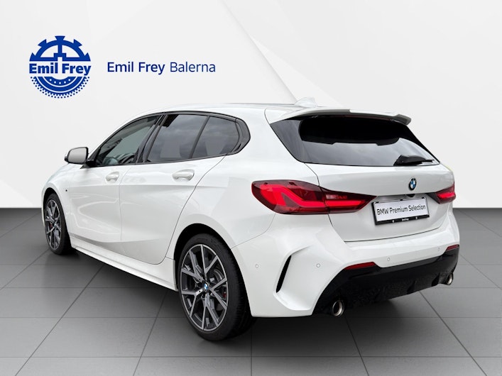 Vehicle image BMW 1 SERIES