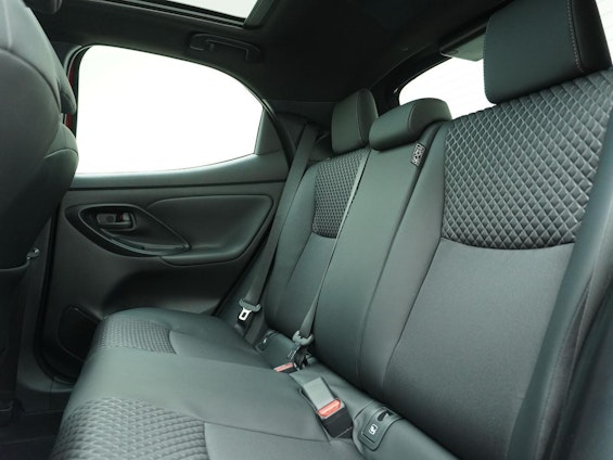 Vehicle image 8 Vehicle image 8