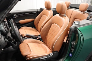 Vehicle image MINI Cabrio F57 1.5i One