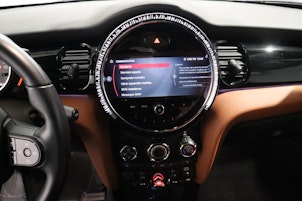 Vehicle image MINI Cabrio F57 1.5i One