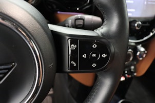 Vehicle image MINI Cabrio F57 1.5i One