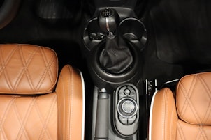 Vehicle image MINI Cabrio F57 1.5i One