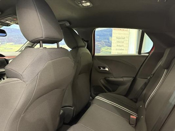 Vehicle image 6 Vehicle image 6