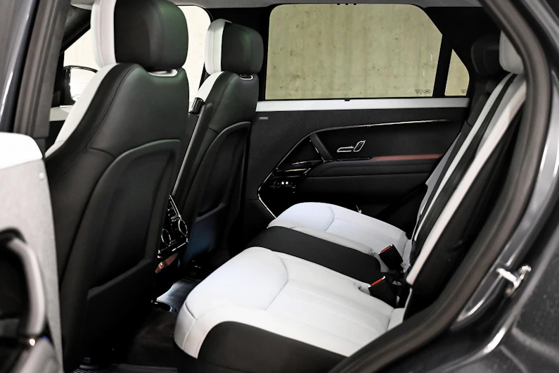 Fahrzeugbild LAND ROVER RANGE ROVER SPORT