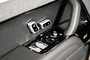 image du véhicule LAND ROVER Range Rover Sport 3.0 I6 P550e Autobiography