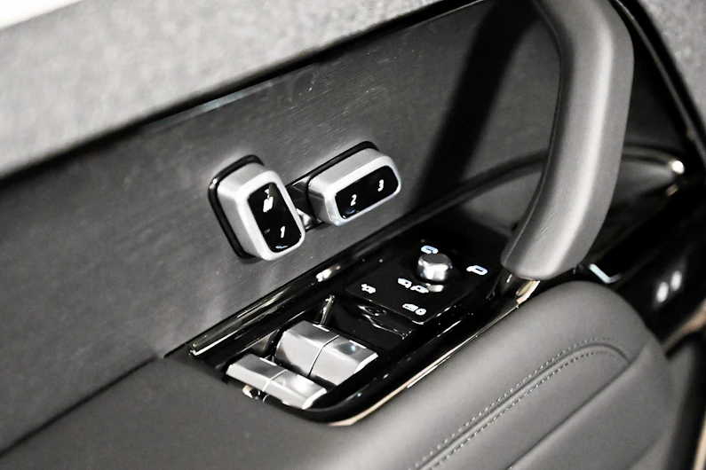 Fahrzeugbild LAND ROVER RANGE ROVER SPORT