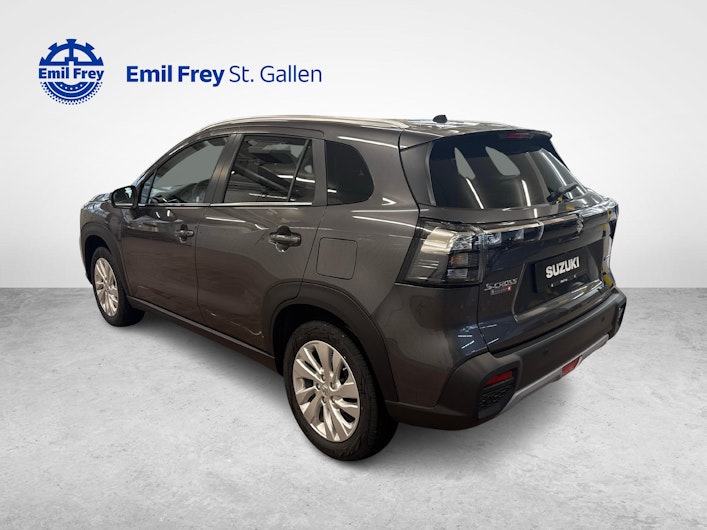 Vehicle image SUZUKI S-CROSS