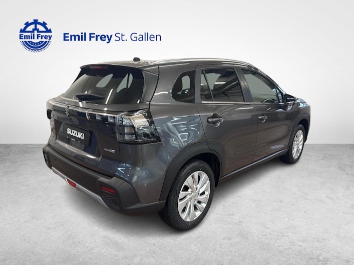 Vehicle image SUZUKI S-CROSS