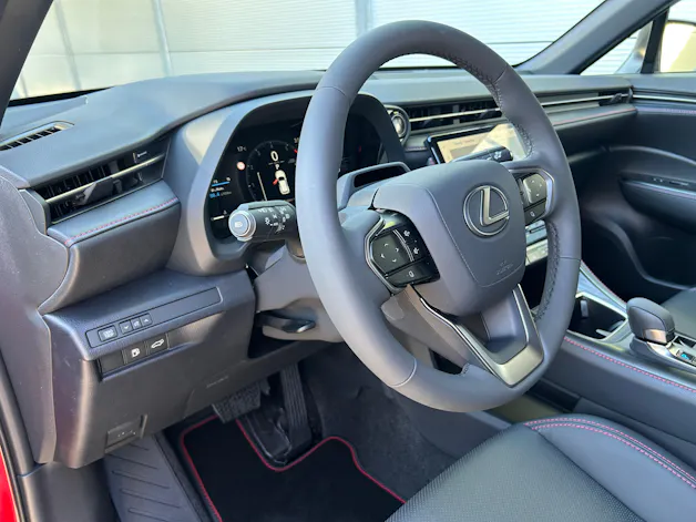 Lexus LBX 1.5 Hybrid Emotion AWD