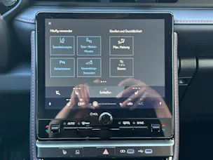 Lexus LBX 1.5 Hybrid Emotion AWD