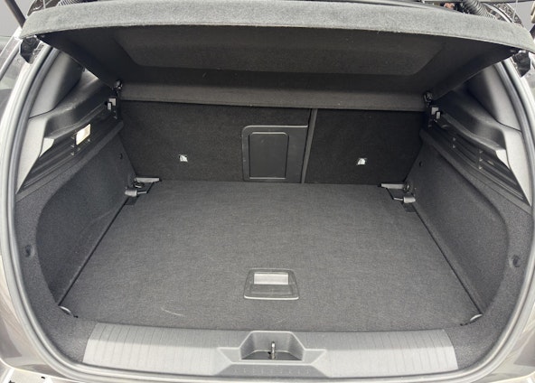 Vehicle image 10 Vehicle image 10