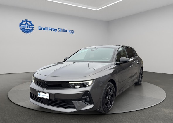 First vehicle image First vehicle image