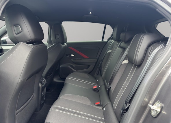 Vehicle image 9 Vehicle image 9