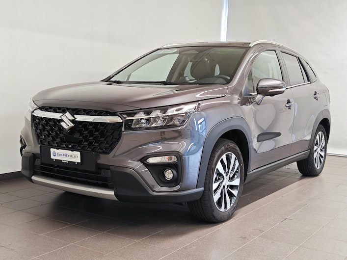 Vehicle image SUZUKI S-CROSS