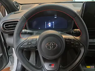 Toyota Yaris 1.5 VVT-i HSD GR Sport
