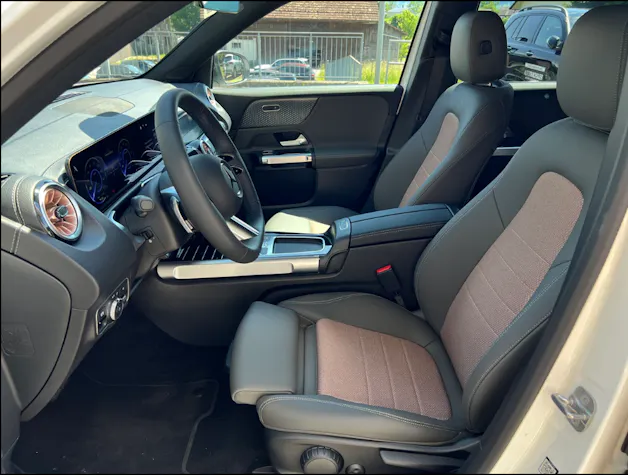 Mercedes-Benz EQB 300 Excellence Progressive 4matic