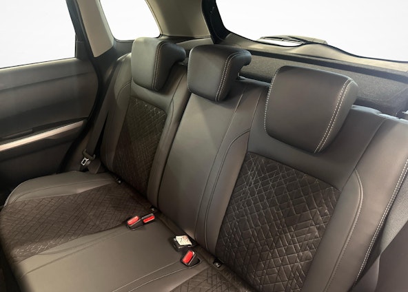 Vehicle image 10 Vehicle image 10