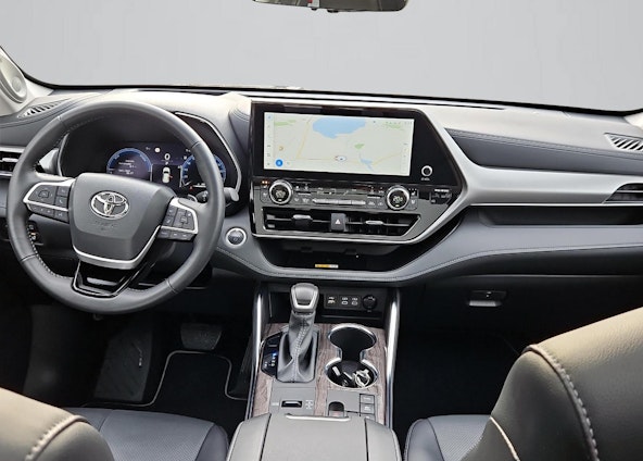 Vehicle image 10 Vehicle image 10