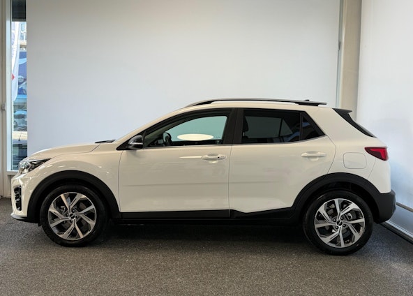 Vehicle image 2 Vehicle image 2