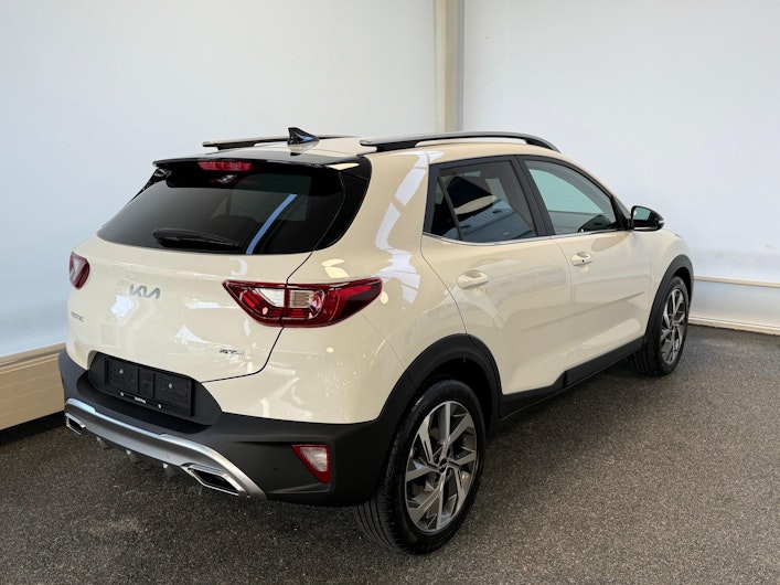 Vehicle image KIA STONIC