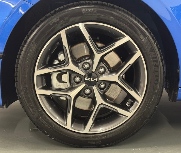 Vehicle image KIA CEED