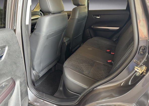 Vehicle image 14 Vehicle image 14