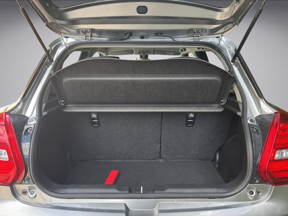 Vehicle image 5 Vehicle image 5