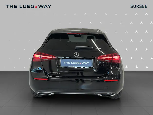 Mercedes-Benz A 250 e EQ Star 8G-DCT