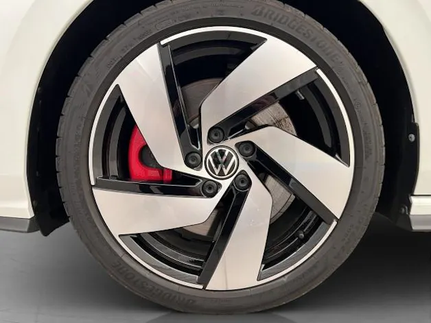 VW Golf 8 2.0 TSI GTI Black Style DSG