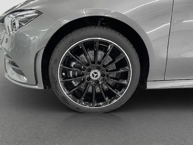 MERCEDES-BENZ CLA 250 e AMG Line Shooting Brake