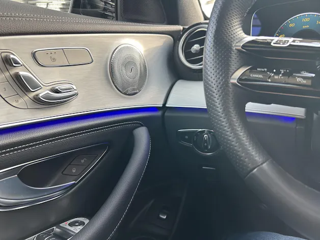 Mercedes-Benz E 300 de 4Matic AMG Line 9G-Tronic