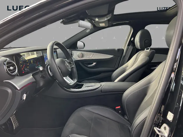Mercedes-Benz E 300 de 4Matic AMG Line 9G-Tronic