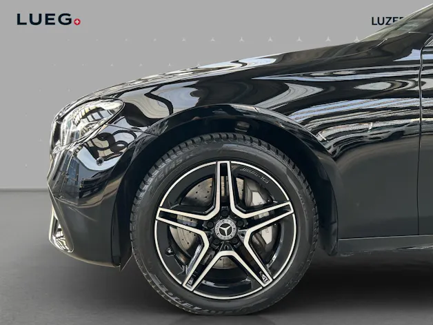 Mercedes-Benz E 300 de 4Matic AMG Line 9G-Tronic