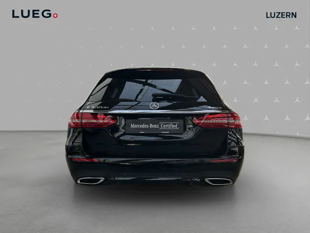 Mercedes-Benz E 300 de 4Matic AMG Line 9G-Tronic