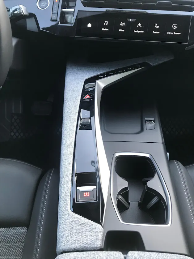 Peugeot 3008 136 e-DSC6 Hybrid Allure