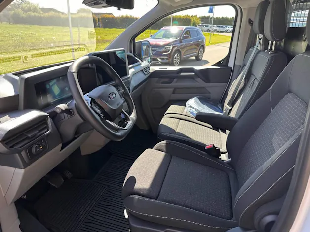Ford E-Transit Custom Van 320 L1 65 kWh Trend