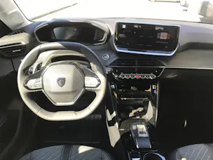 Peugeot 208 1.2 MHEV 110 Allure Premium