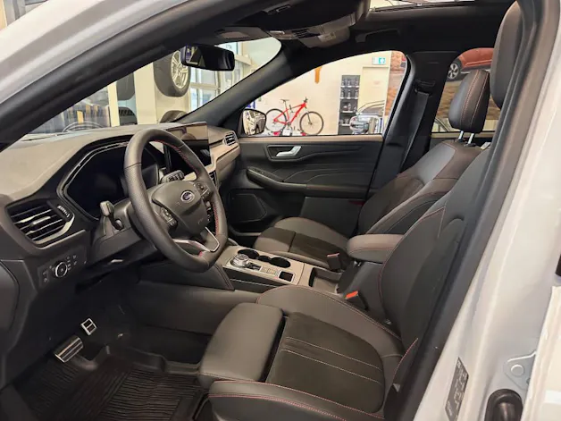 Ford Kuga 2.5 Plug-in Hybrid ST-Line X