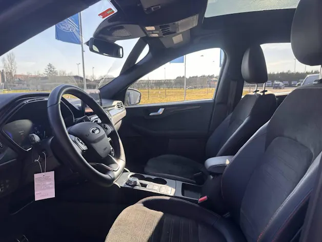 Ford Kuga 2.5 Hybrid ST-Line X 4x4