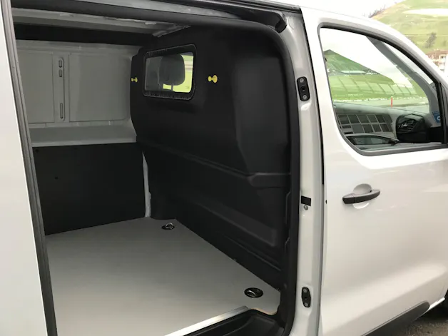 Peugeot Expert 75 KWh Premium Standard