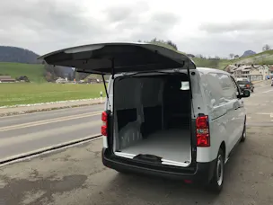 Peugeot Expert 75 KWh Premium Standard