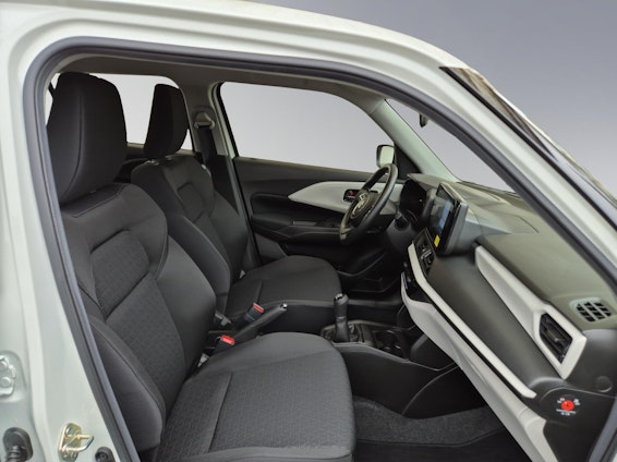 Vehicle image 14 Vehicle image 14