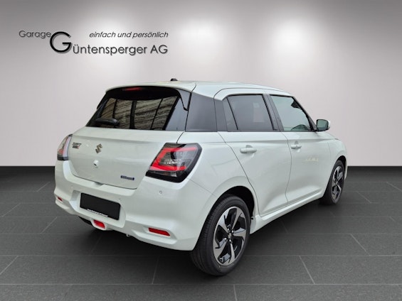 Vehicle image 4 Vehicle image 4