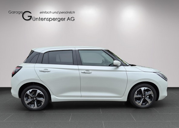 Vehicle image 5 Vehicle image 5