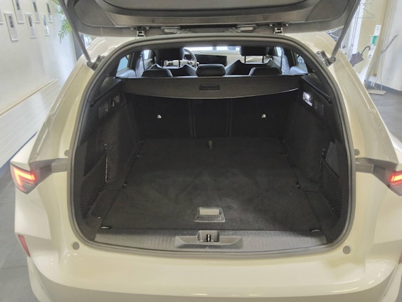 Vehicle image 11 Vehicle image 11