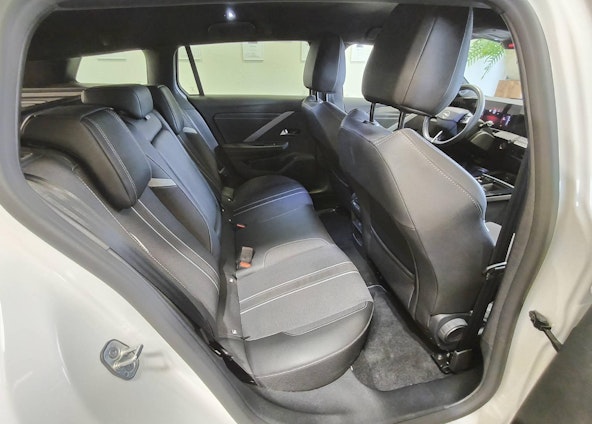 Vehicle image 13 Vehicle image 13