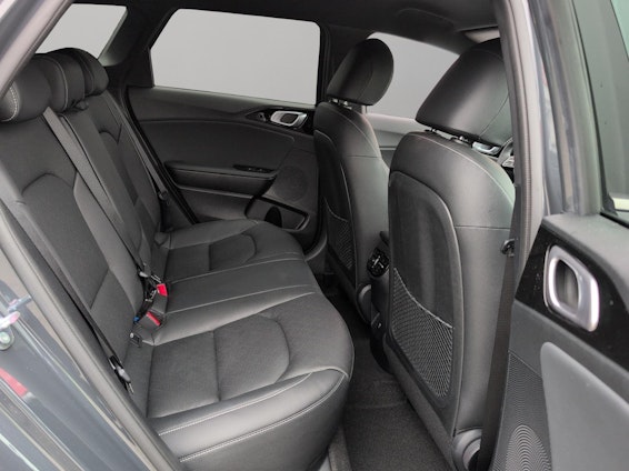 Vehicle image 10 Vehicle image 10