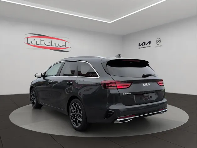 Kia Ceed SW 1.5 T-GDi MHEV GT-Line Automat  / 0.99% Leasing-Aktion /
